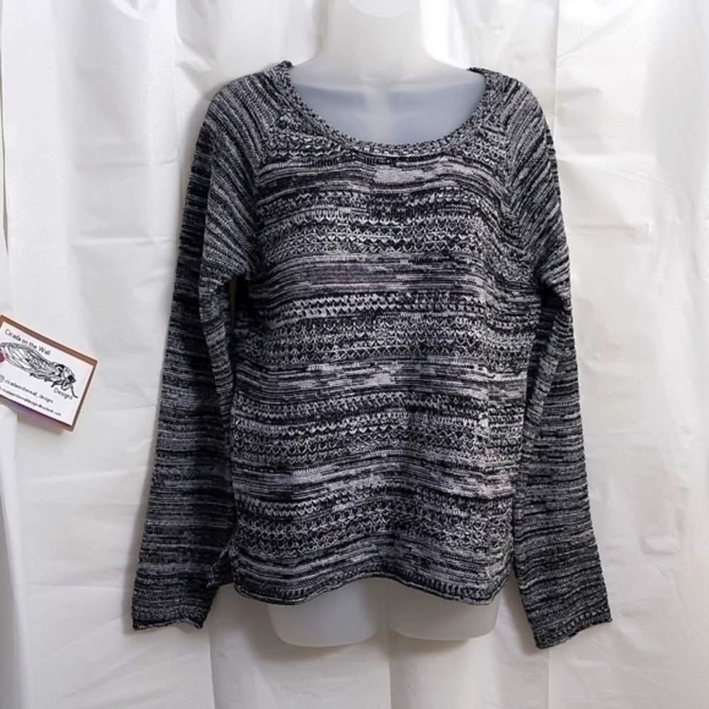 AEROPOSTALE Knit Sweater, Size: XL, black, grey, white, light and like new!!